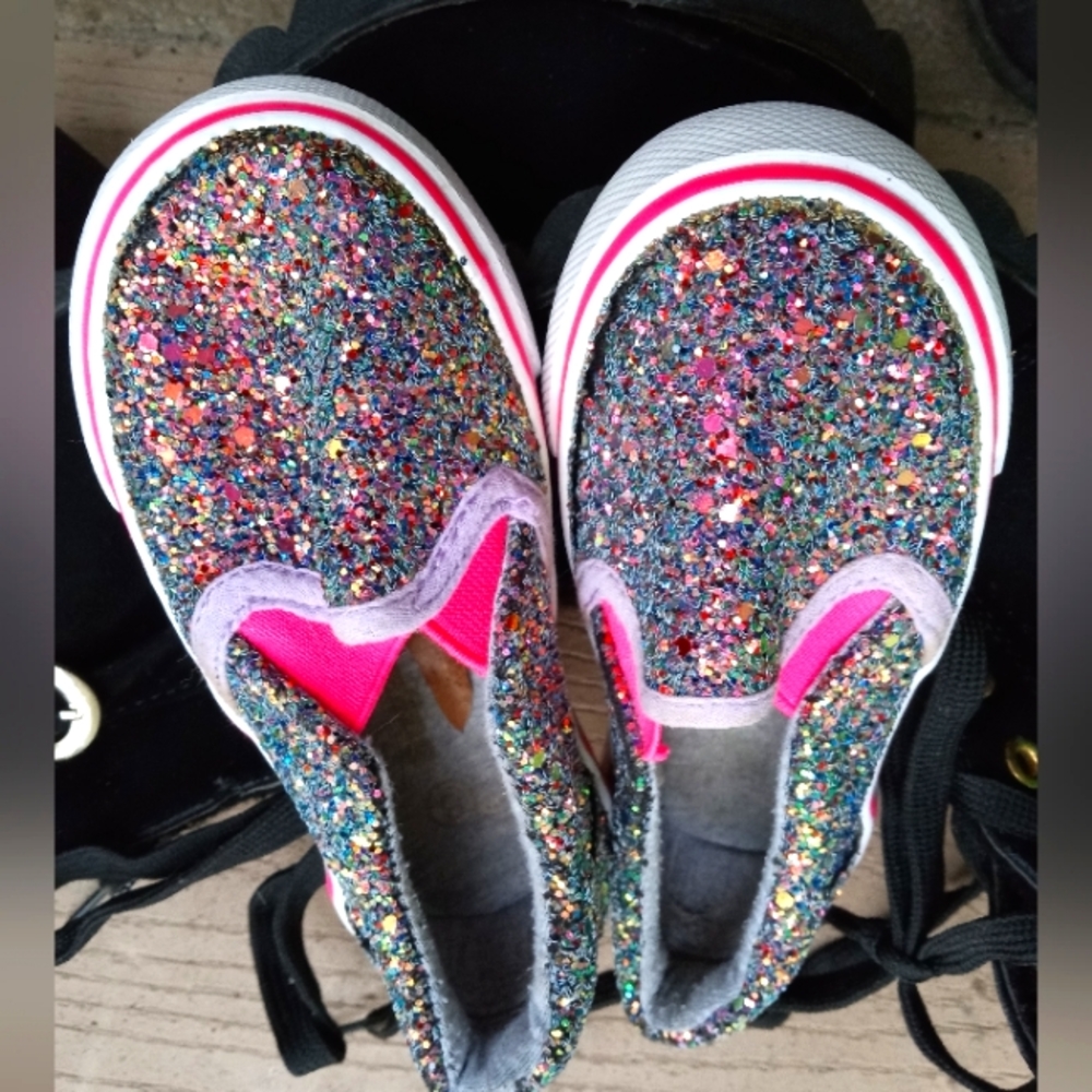 Toddler girl slip on glitter shoes